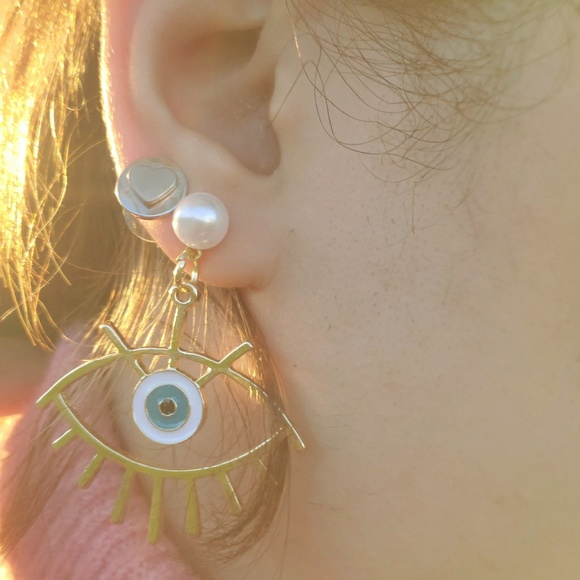 Mediterranean Style Earrings - Picture 3 of 3